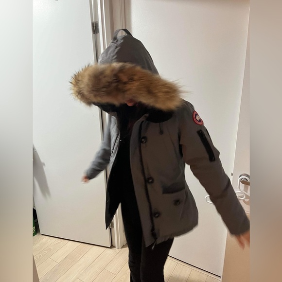 Canada Goose Women’s Size Small Authentic - Picture 2 of 7